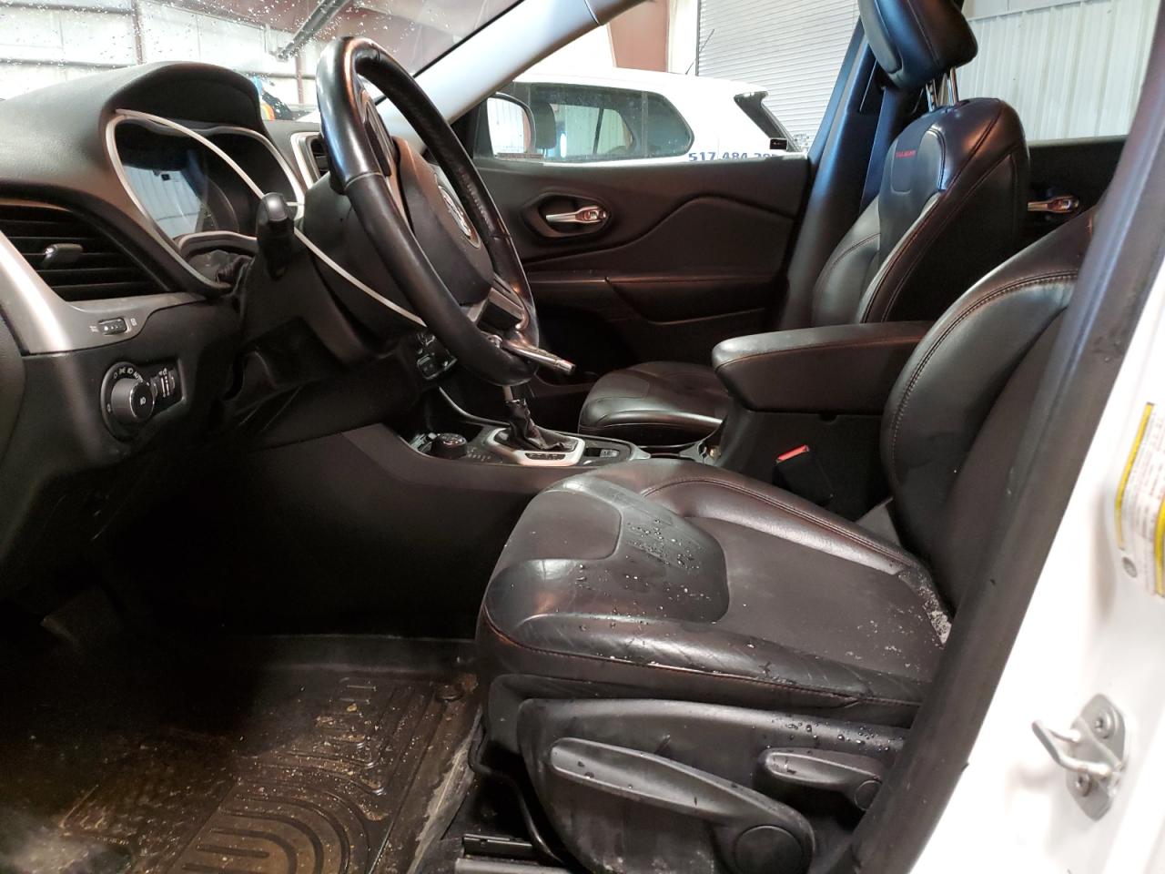 2015 Jeep Cherokee - Image 7