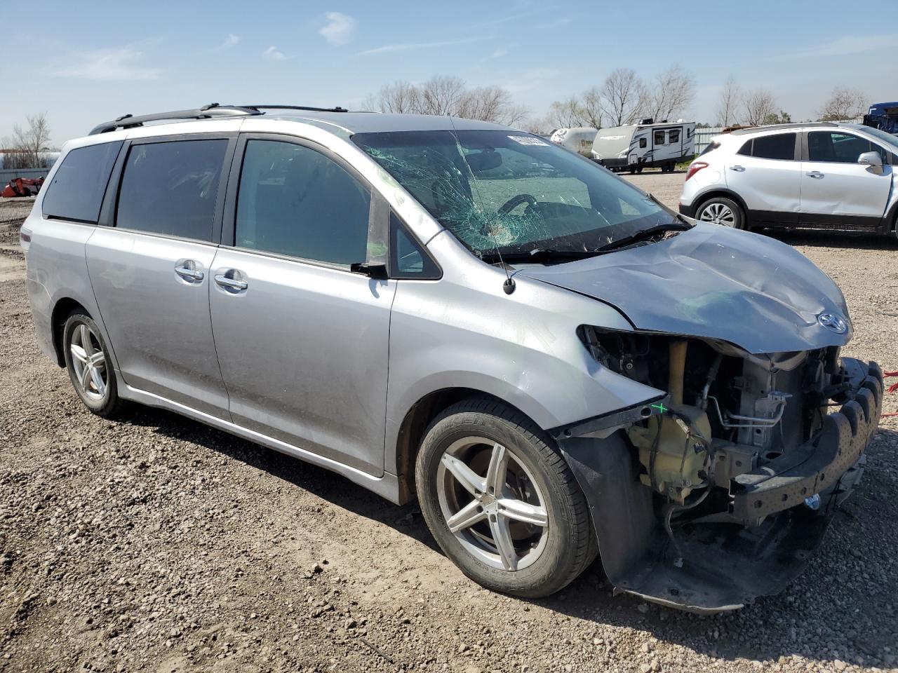 2014 Toyota Sienna - Image 4