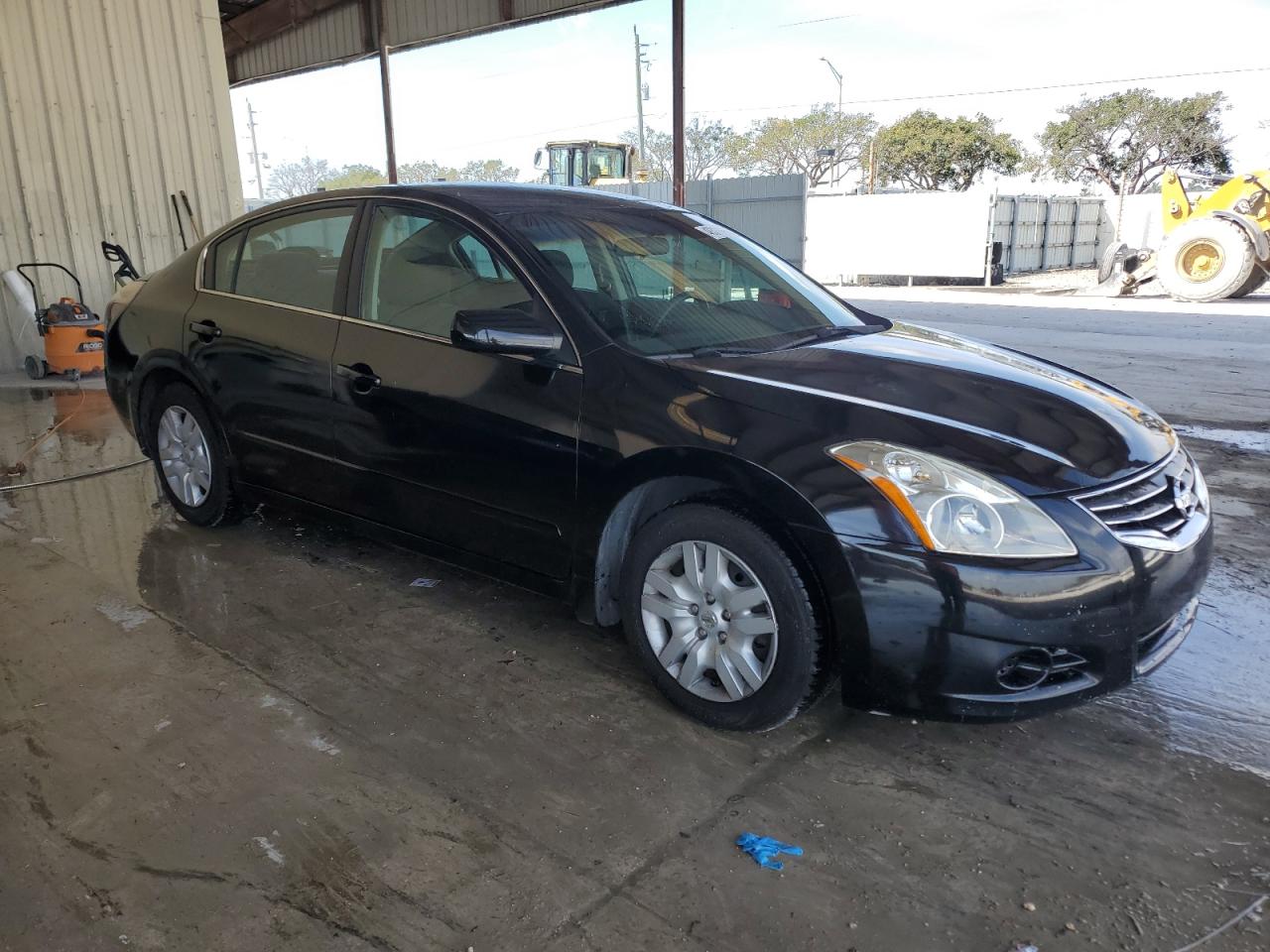 2010 Nissan Altima - Image 4