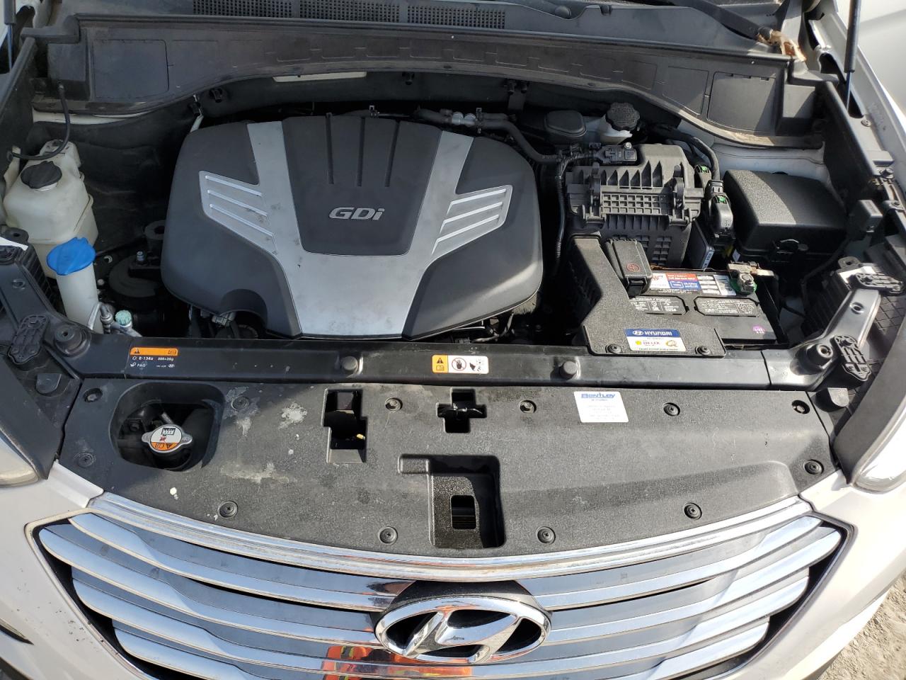 2013 Hyundai Santa Fe - Image 12