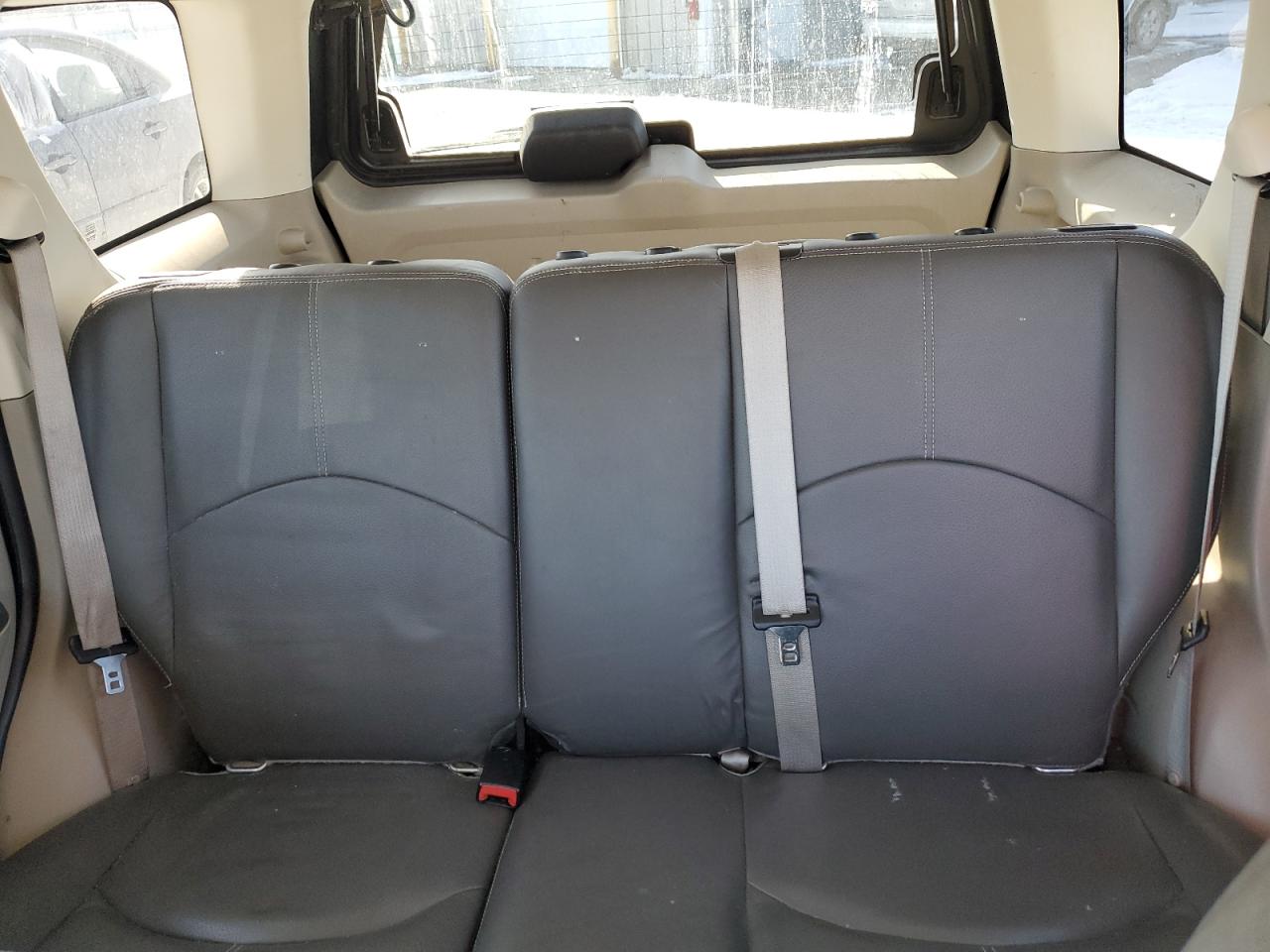 2010 Mazda Tribute S VIN: 4F2CY9GG1AKM06002 Lot: 47694195