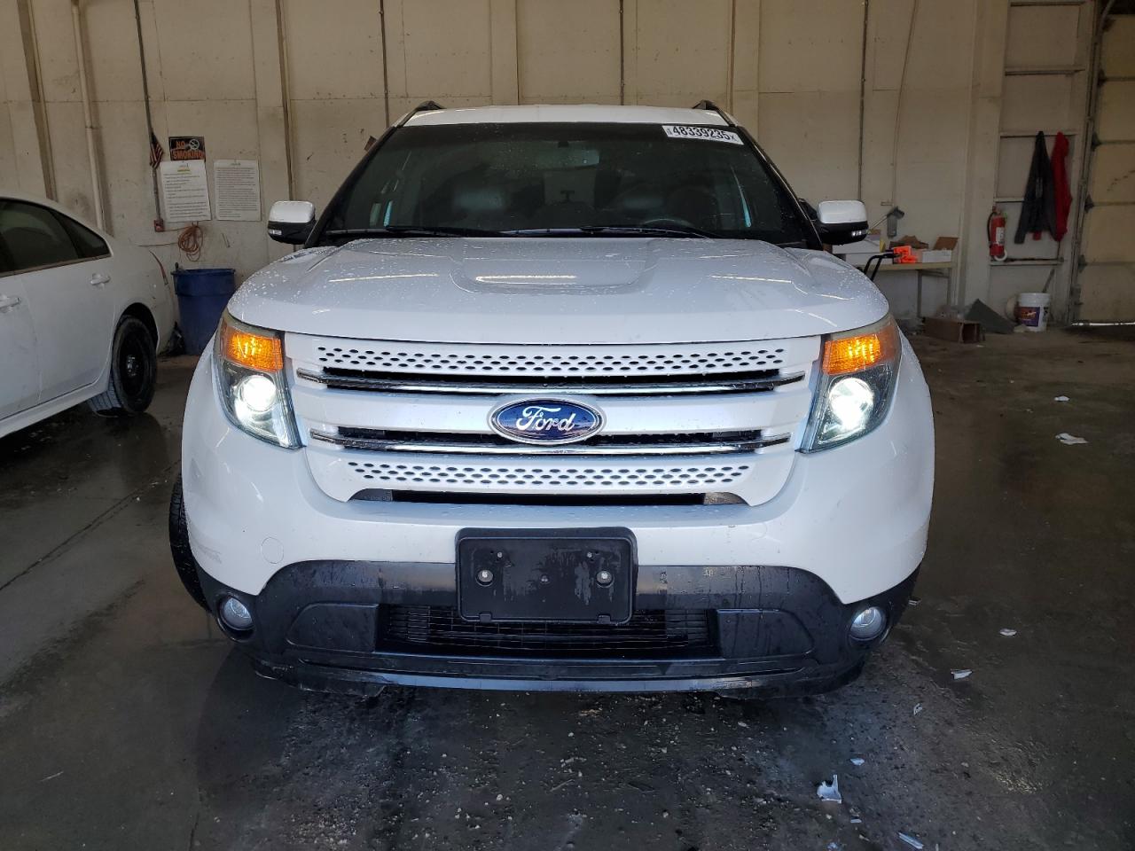 2015 Ford Explorer - Image 5