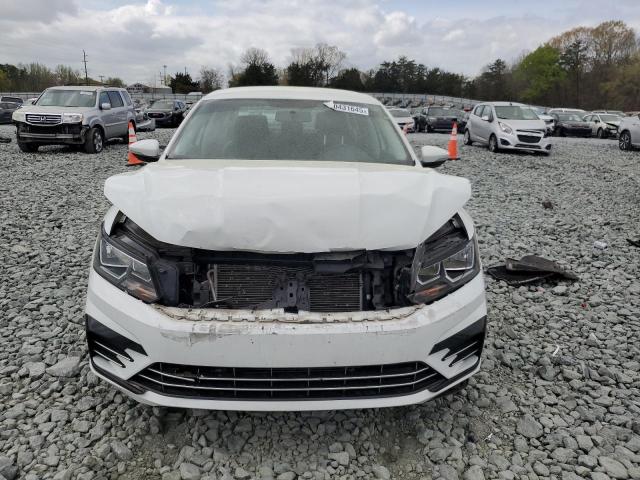  VOLKSWAGEN PASSAT 2016 White
