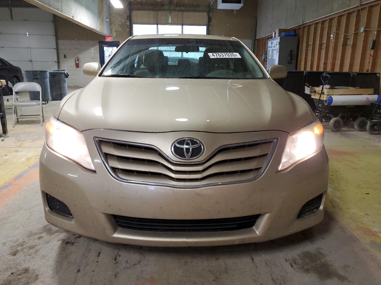 2011 Toyota Camry - Image 5