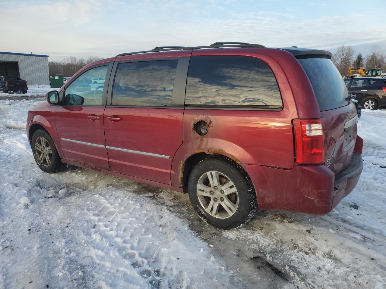 2010 Dodge Caravan - Image 2