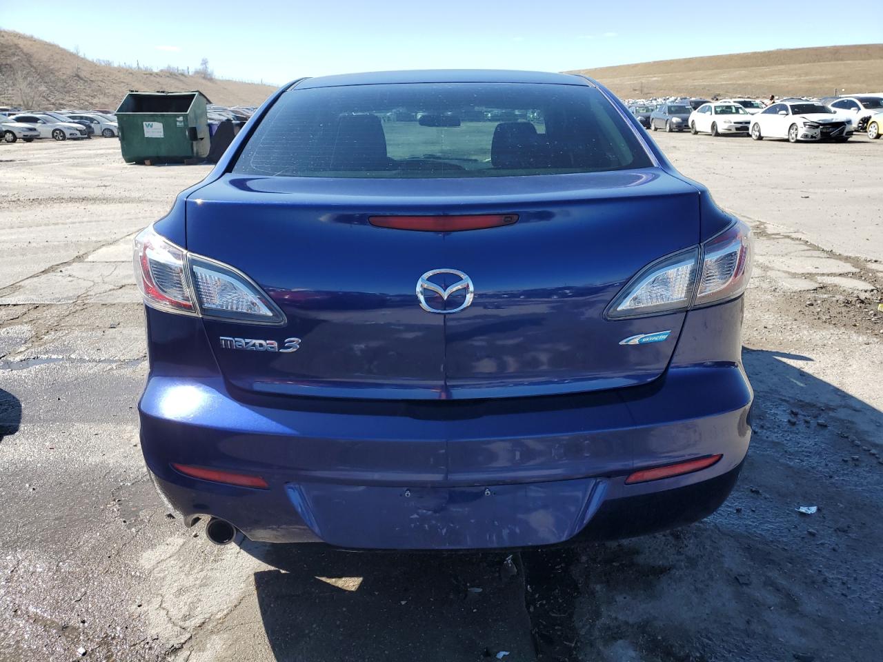 2013 Mazda 3 - Image 6