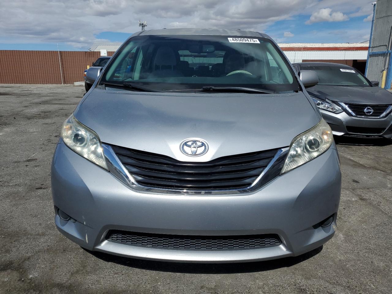 2013 Toyota Sienna - Image 5