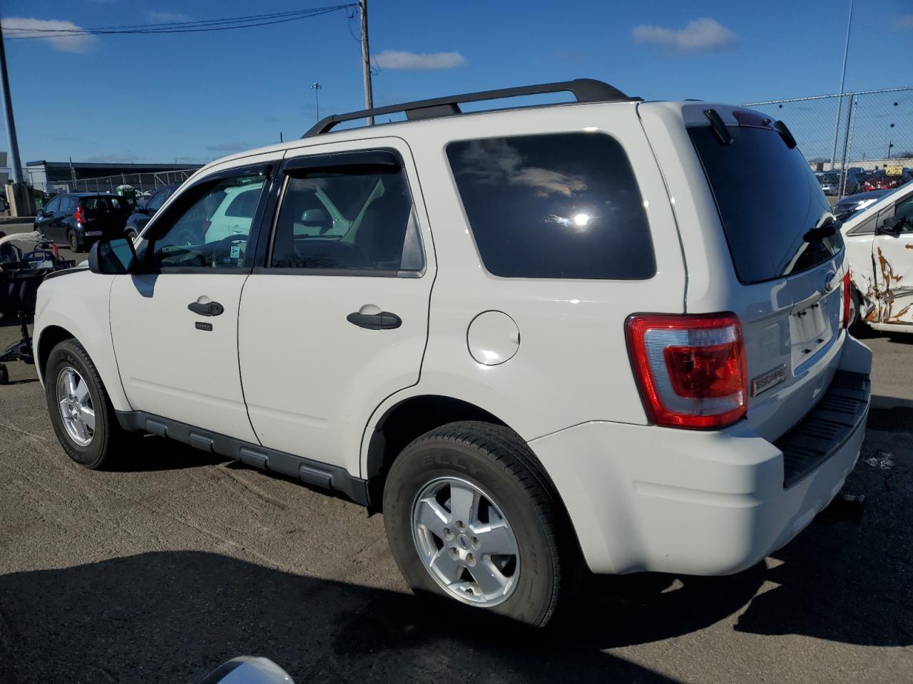 2011 Ford Escape - Image 2