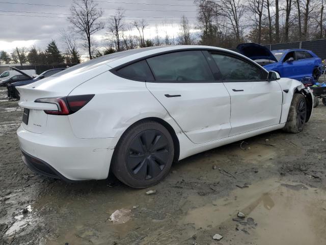  TESLA MODEL 3 2024 Biały