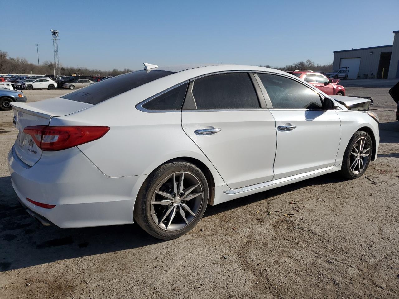 2015 Hyundai Sonata - Image 3