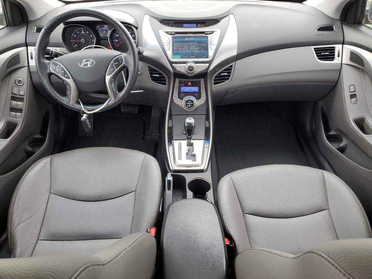 2013 Hyundai Elantra - Image 8