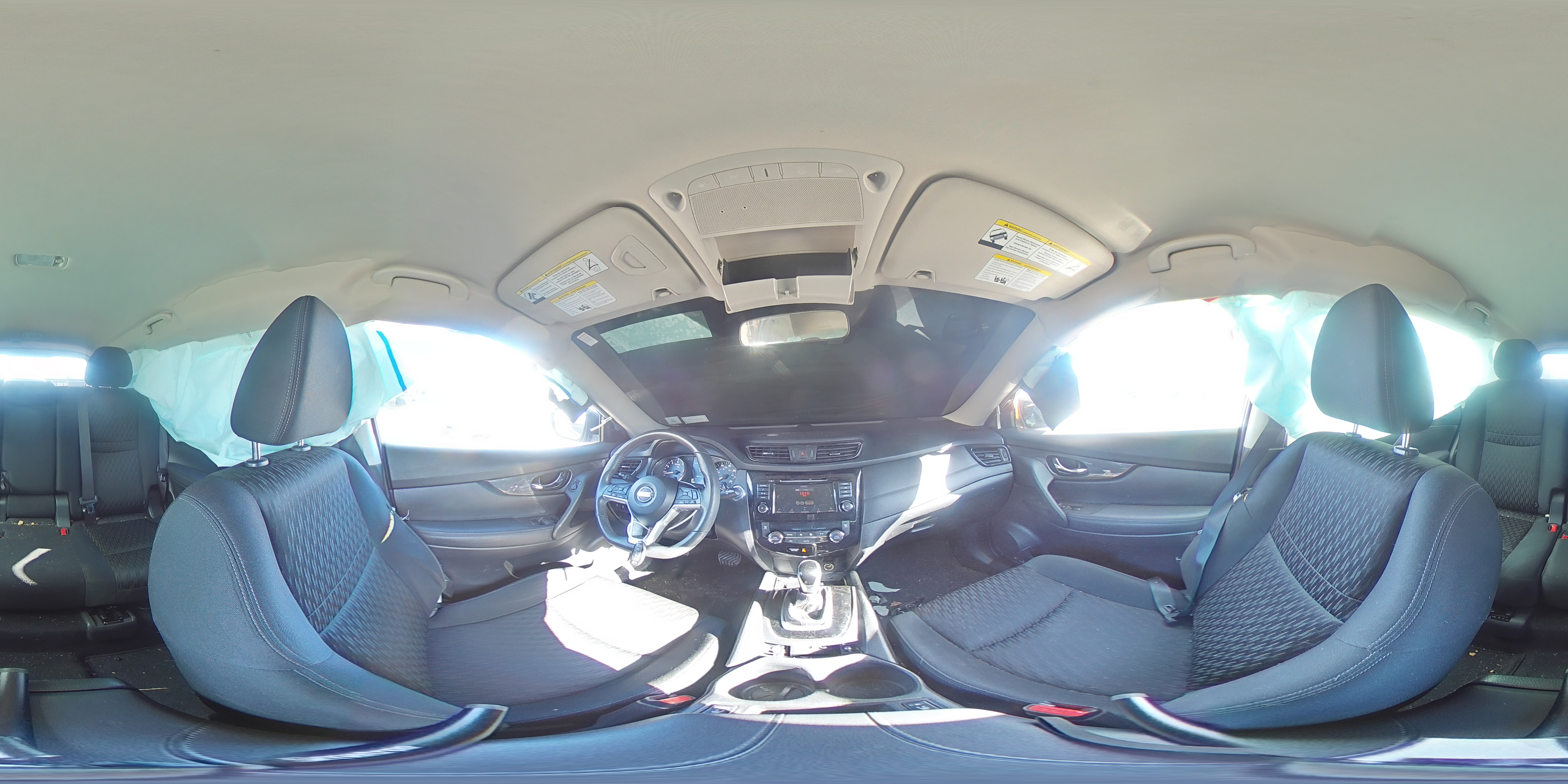 2019 Nissan Rogue - Image 14