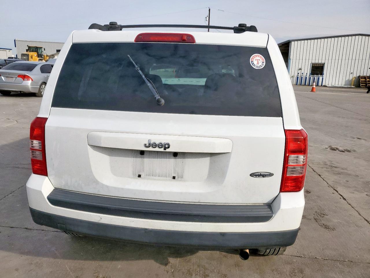 2015 Jeep Liberty (Patriot) - Image 6
