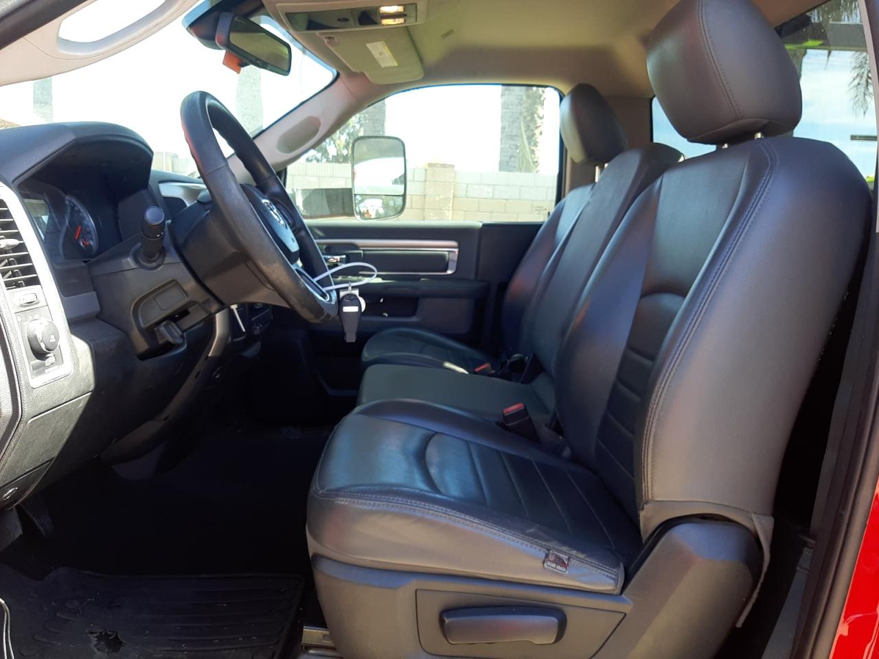 2018 RAM 3500 - Image 7