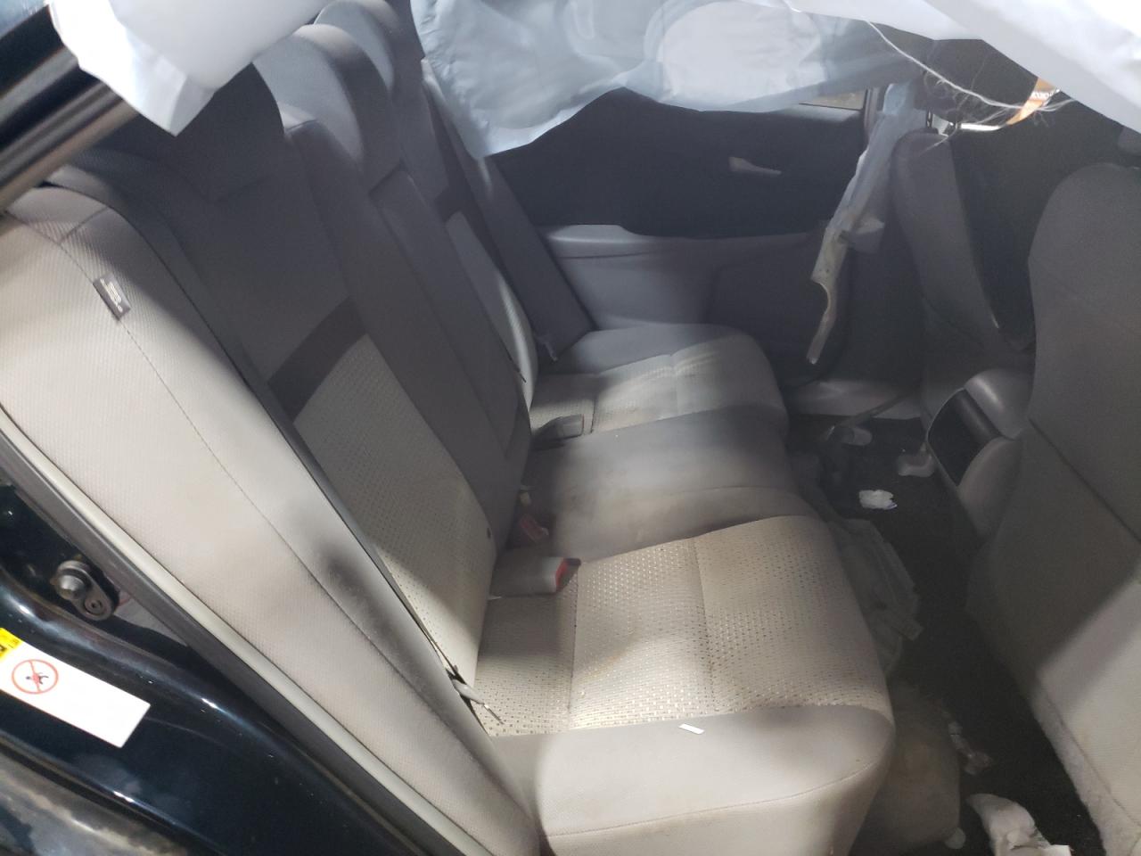 2014 Toyota Camry - Image 11