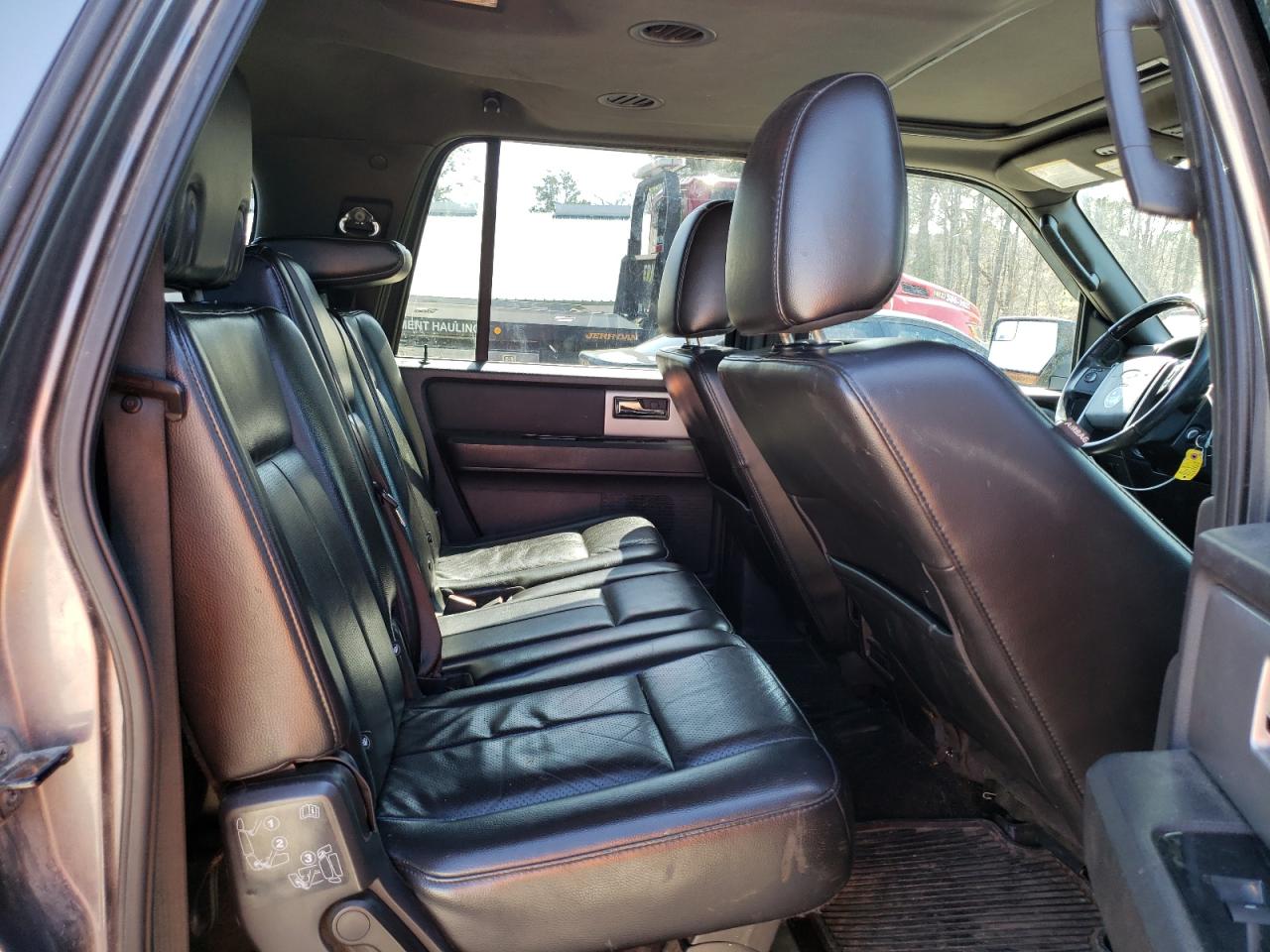 2013 Ford Expedition - Image 11