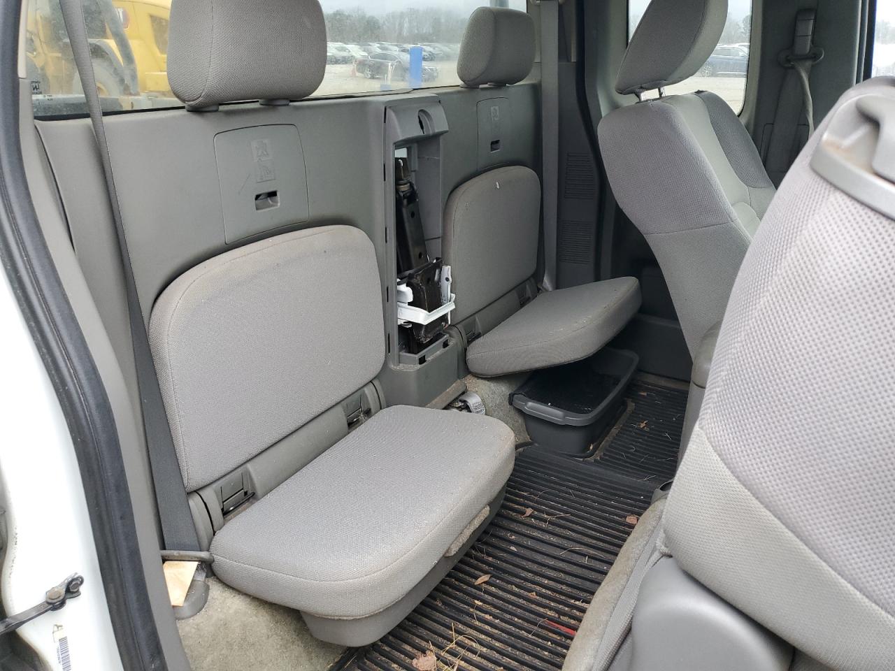 2013 Nissan Navara (Frontier) - Image 10