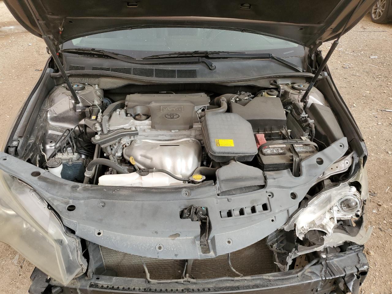 2015 Toyota Camry - Image 11