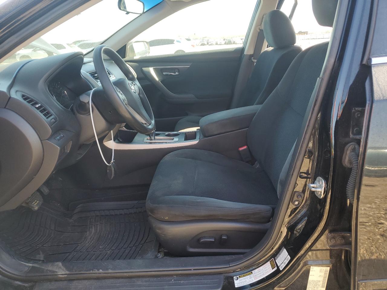 2015 Nissan Altima - Image 7