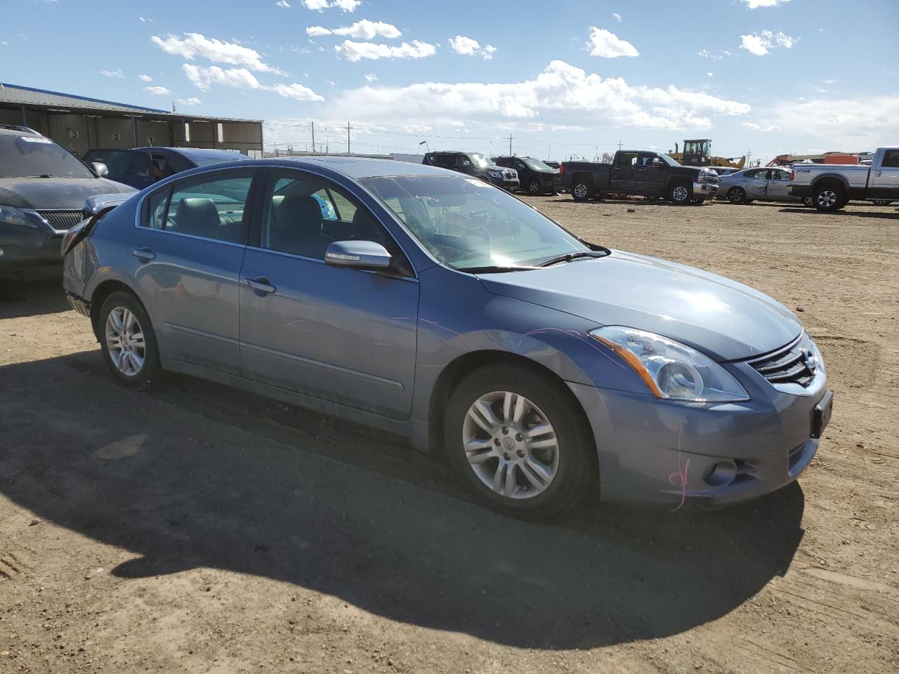 2011 Nissan Altima - Image 4