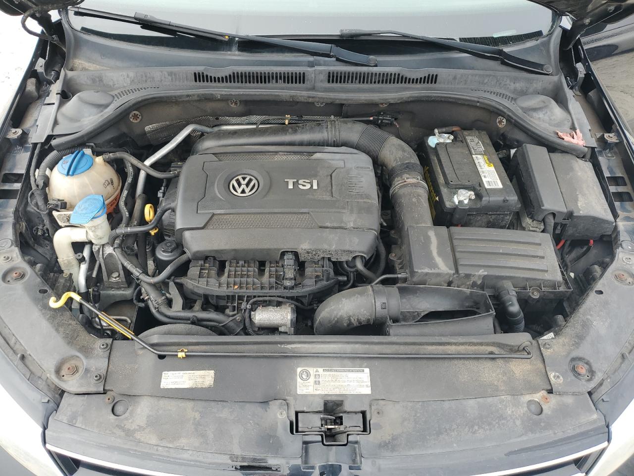 2015 Volkswagen Jetta - Image 11