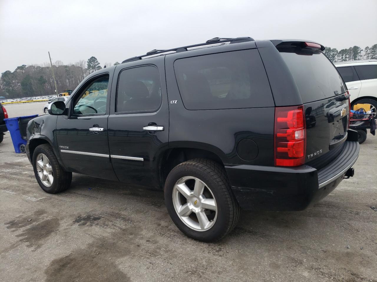 2013 Chevrolet Tahoe - Image 2