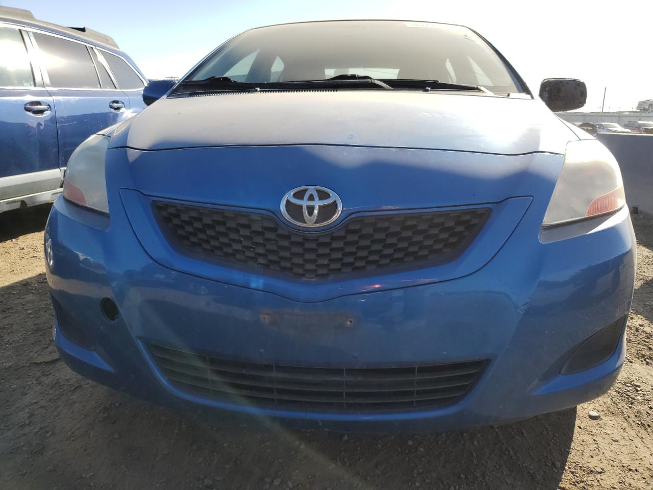 TOYOTA YARIS 2010 VIN JTDBT4K39A1376707 zdjęcie 5