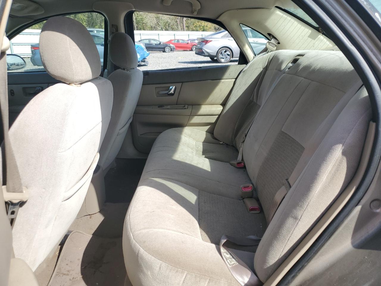 2003 Ford Taurus - Image 10