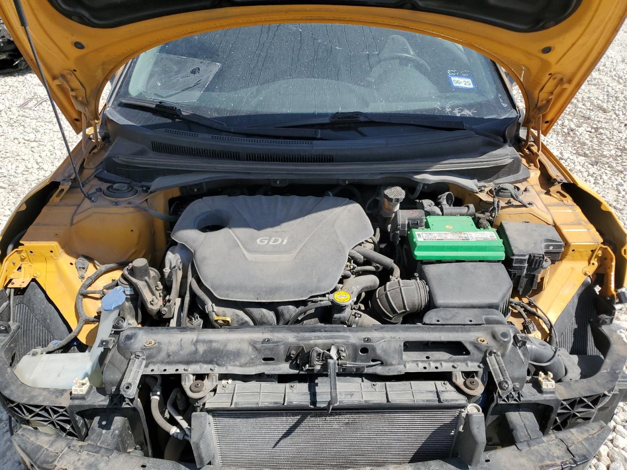 2012 Hyundai Veloster - Image 11