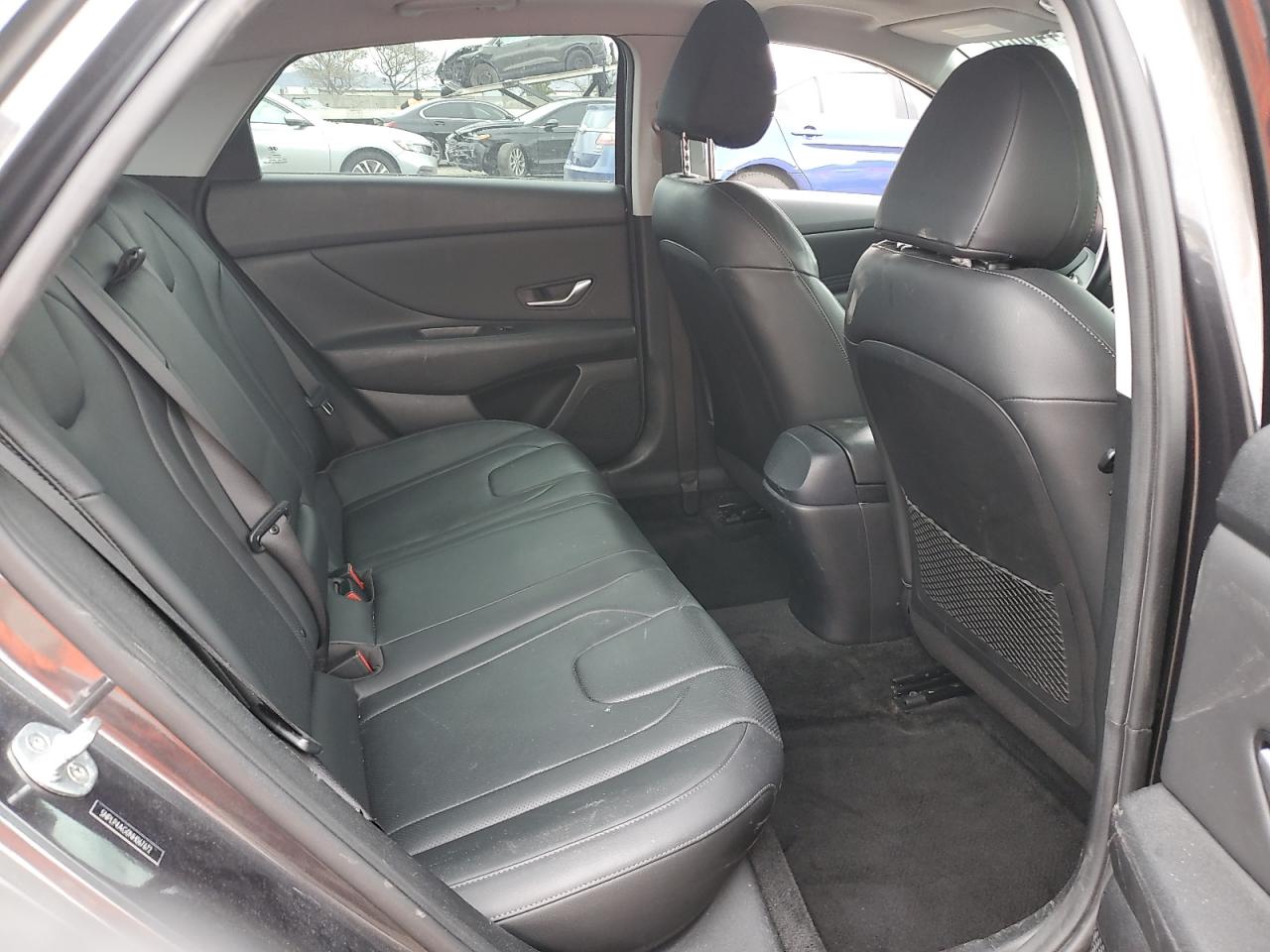 2022 Hyundai Elantra - Image 10