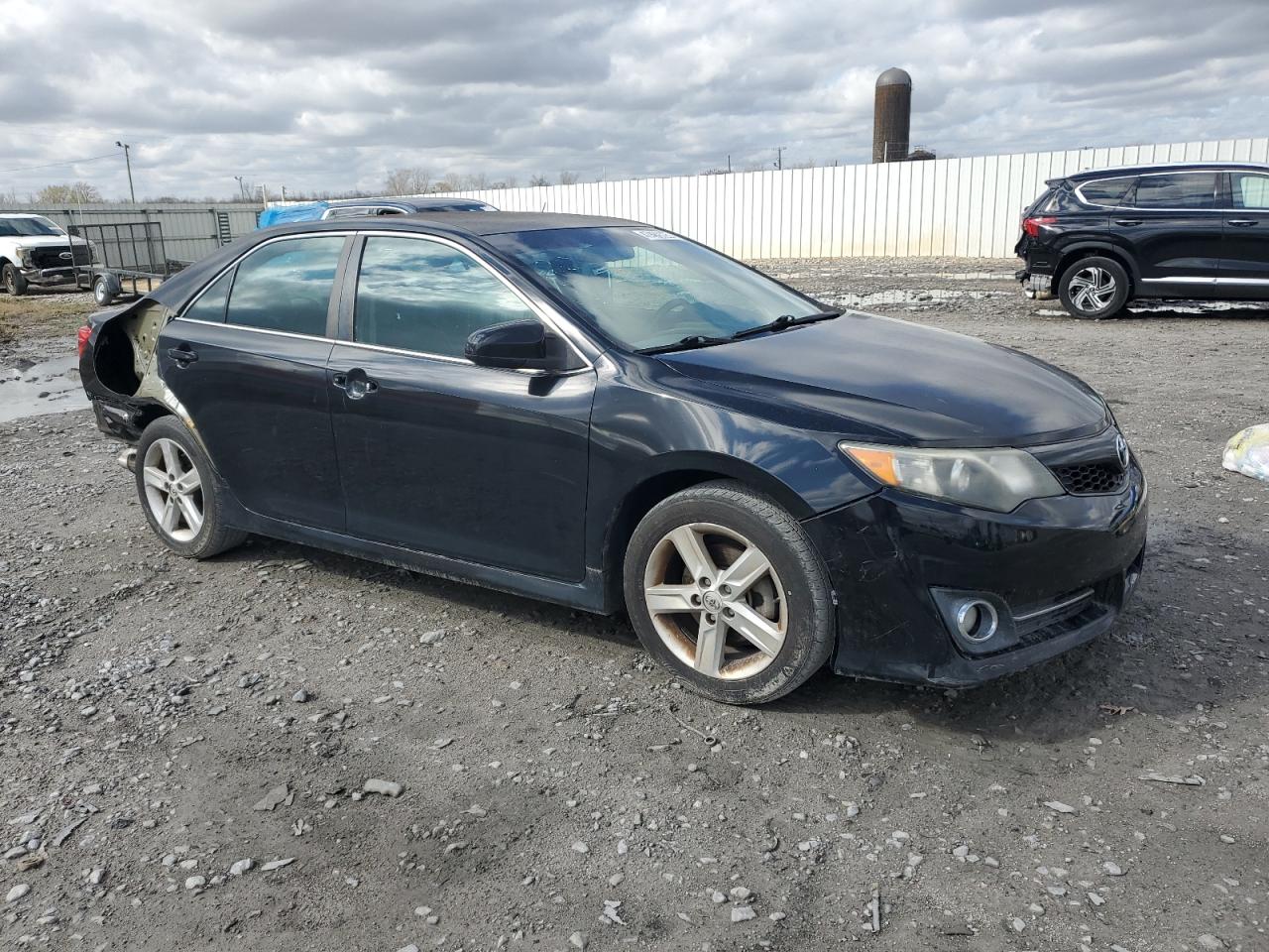 2013 Toyota Camry - Image 4