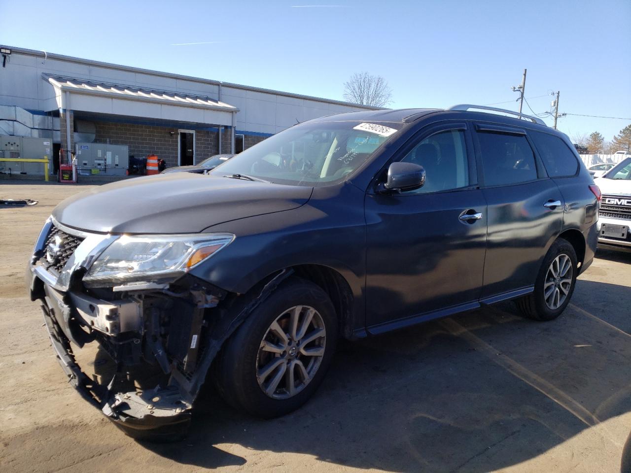2013 Nissan Pathfinder - Image 1