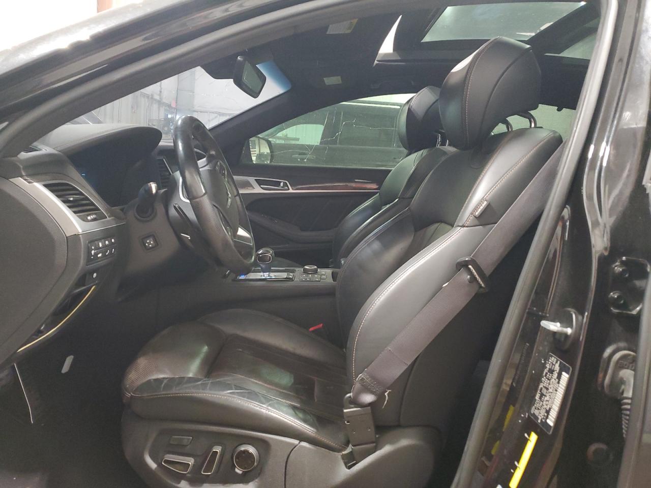 2018 Genesis G80 - Image 7