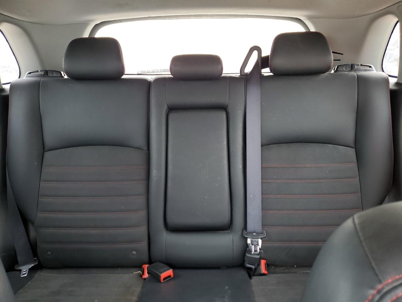 2018 Mitsubishi Outlander - Image 10