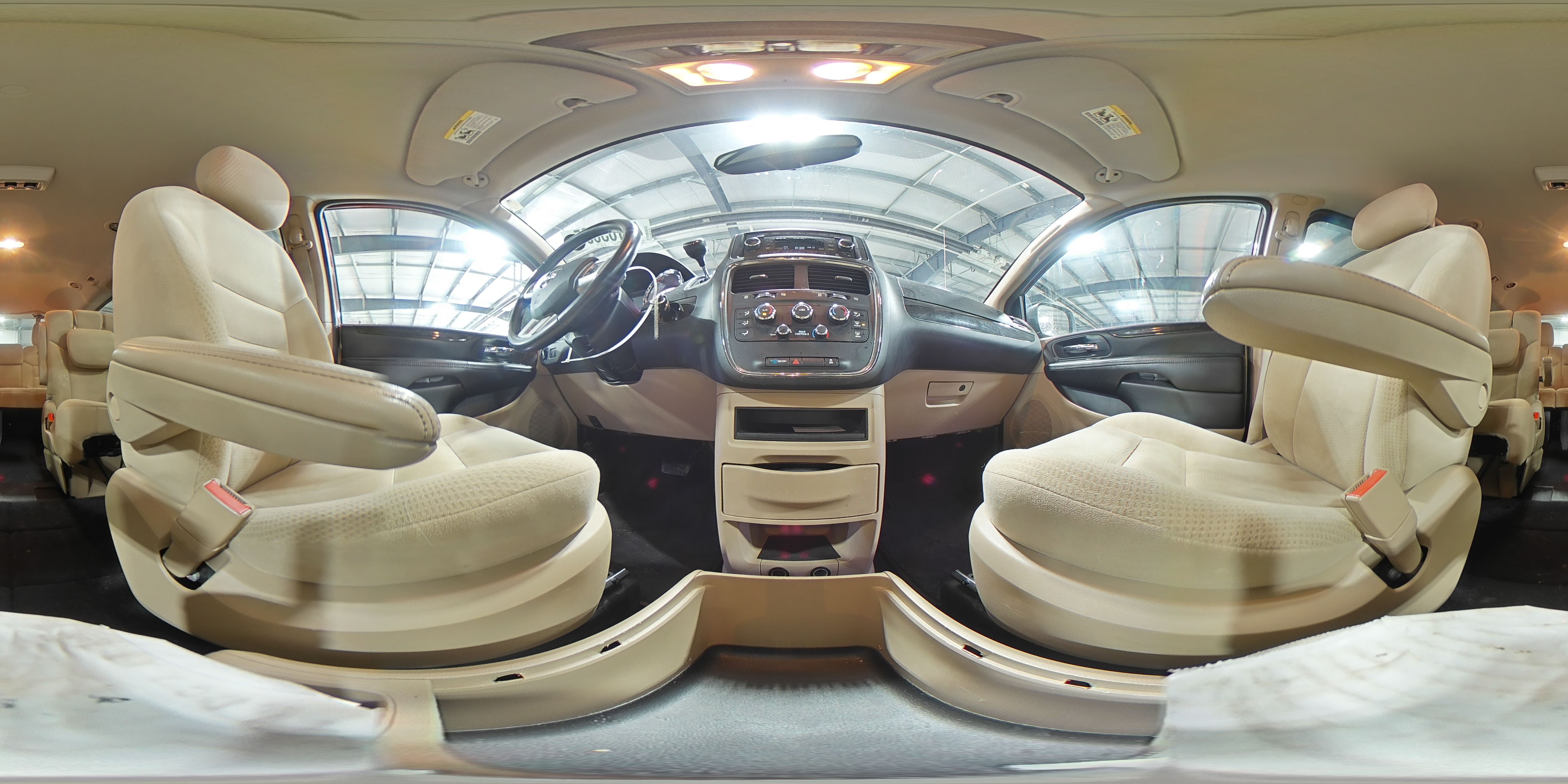 2016 Dodge Caravan - Image 15