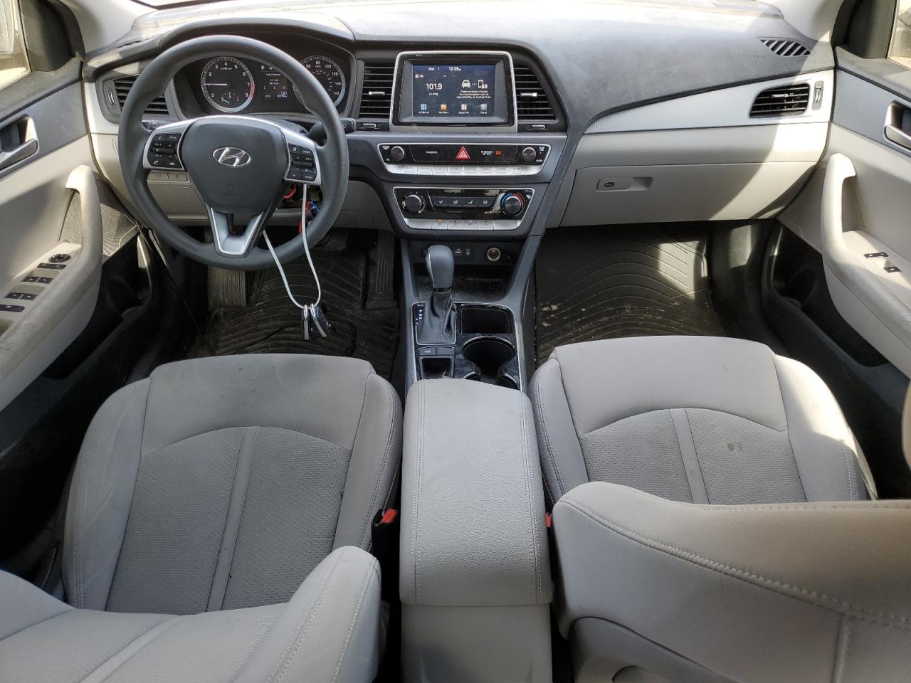 2018 Hyundai Sonata - Image 8