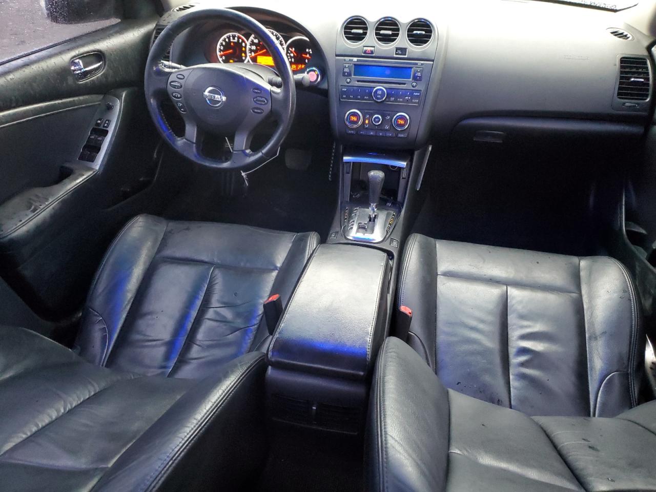 2012 Nissan Altima - Image 8