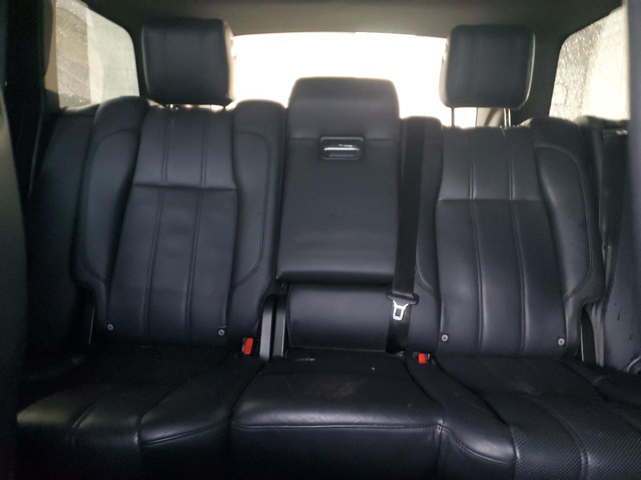 2016 Land Rover Range Rover - Image 10
