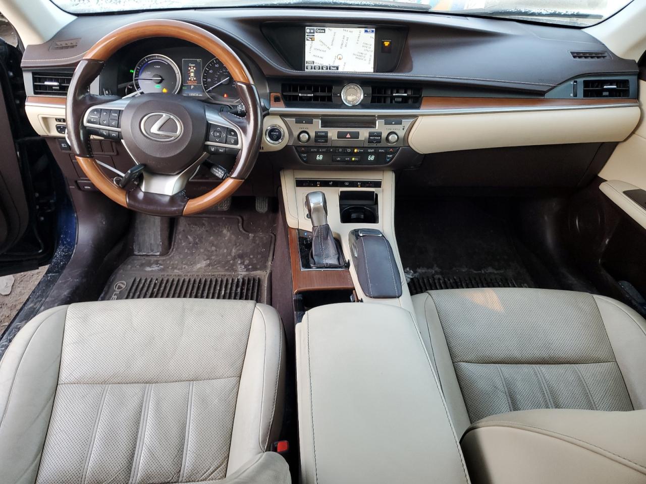2016 Lexus ES - Image 8