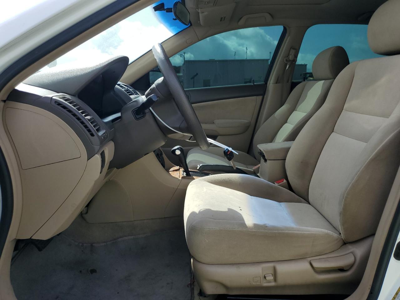 2005 Honda Accord - Image 7