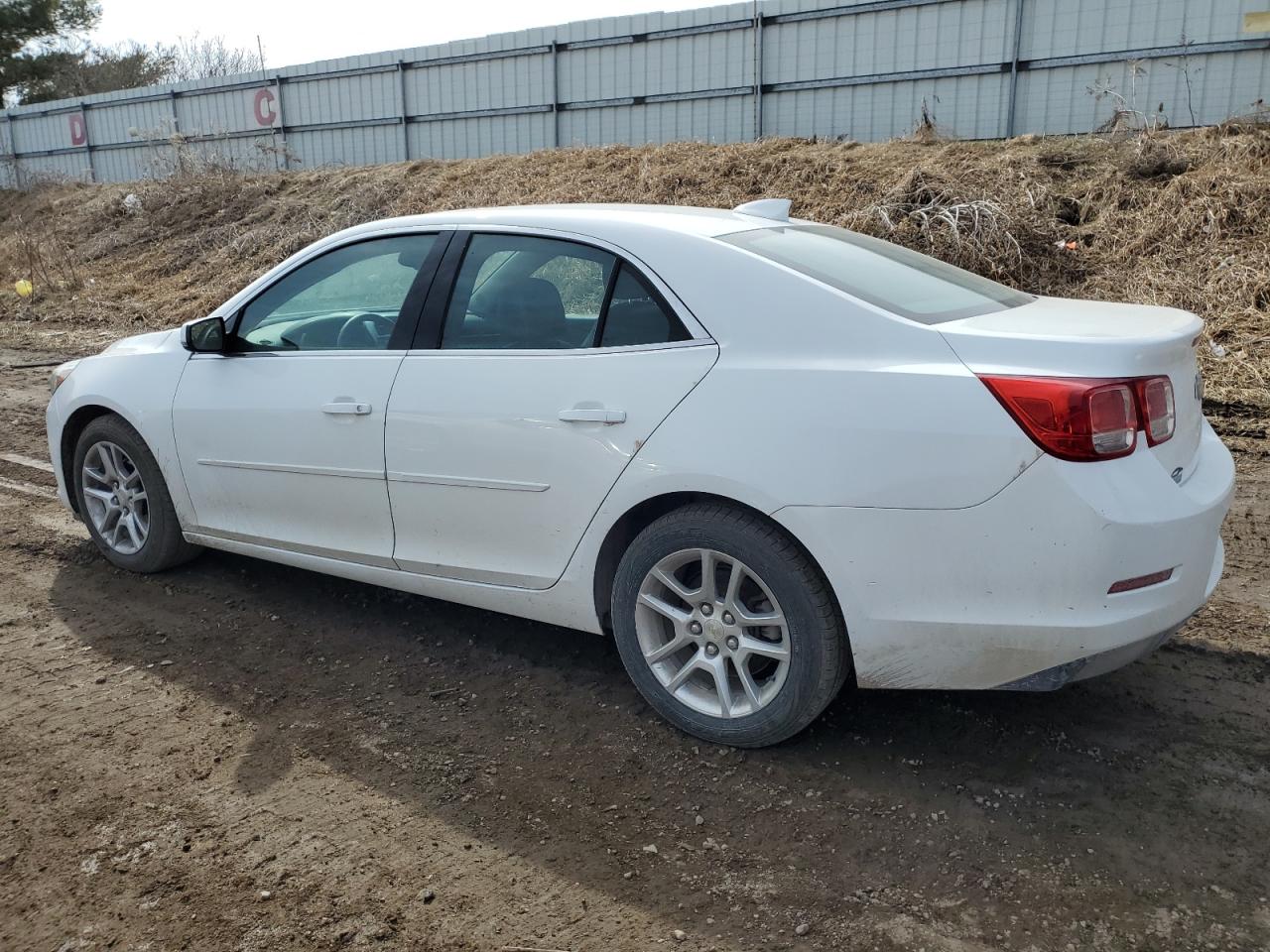 2015 Chevrolet Malibu - Image 2
