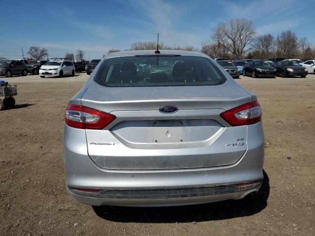  FORD FUSION 2016 Srebrny