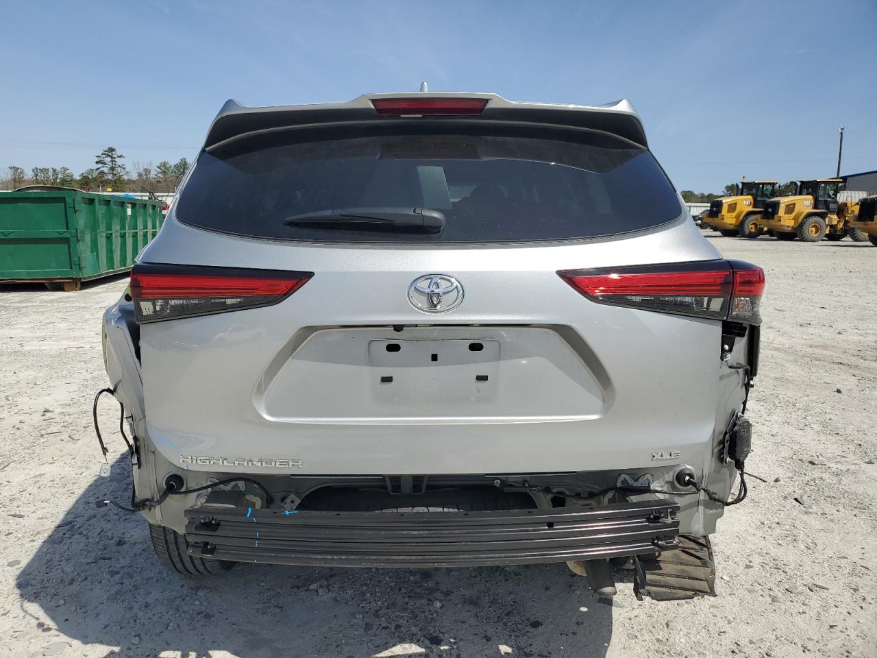 2022 Toyota Highlander - Image 6