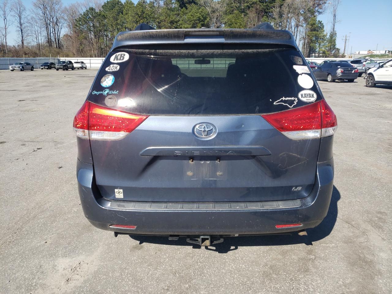 2013 Toyota Sienna - Image 6