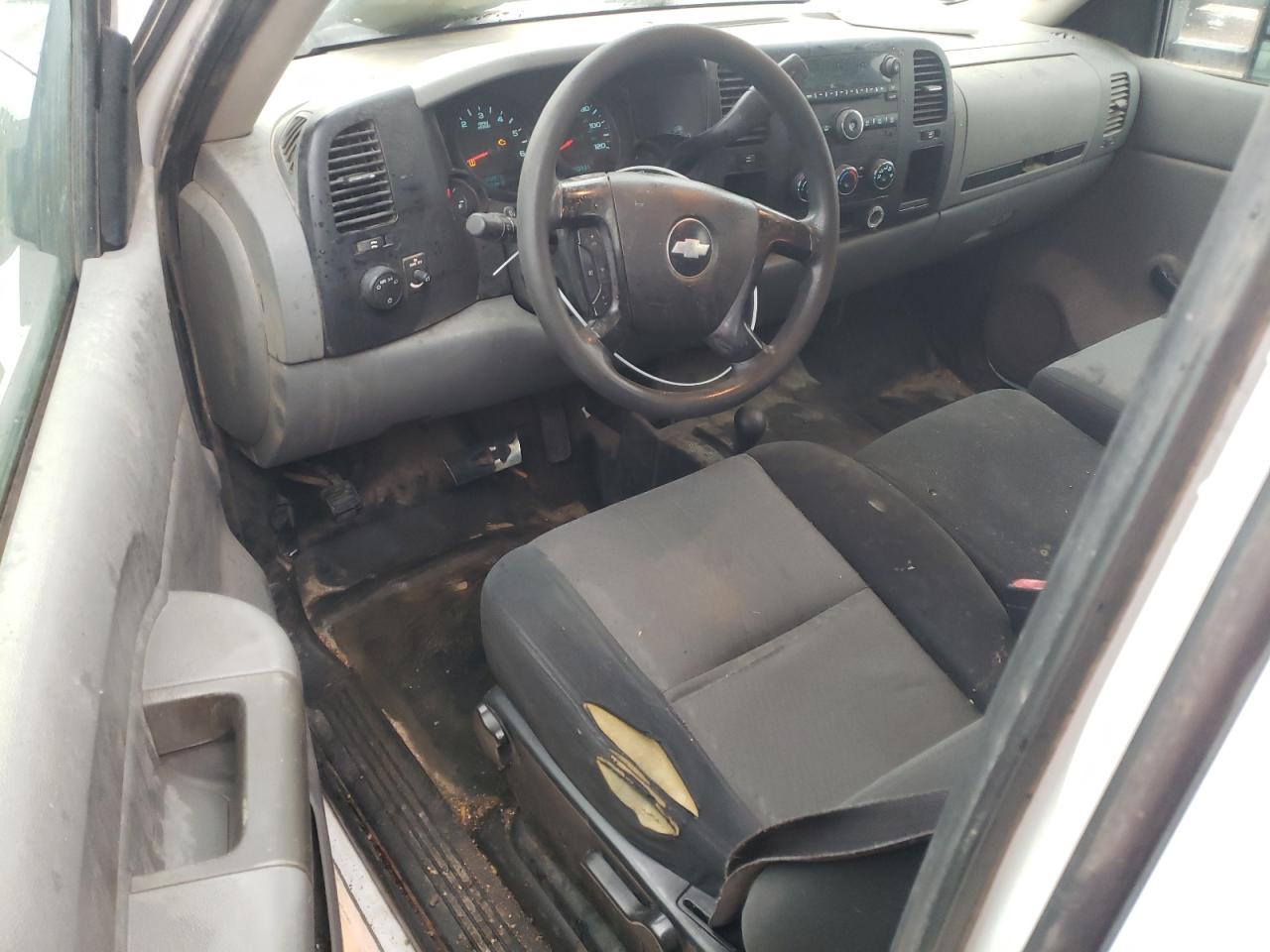 2008 Chevrolet Silverado - Image 8