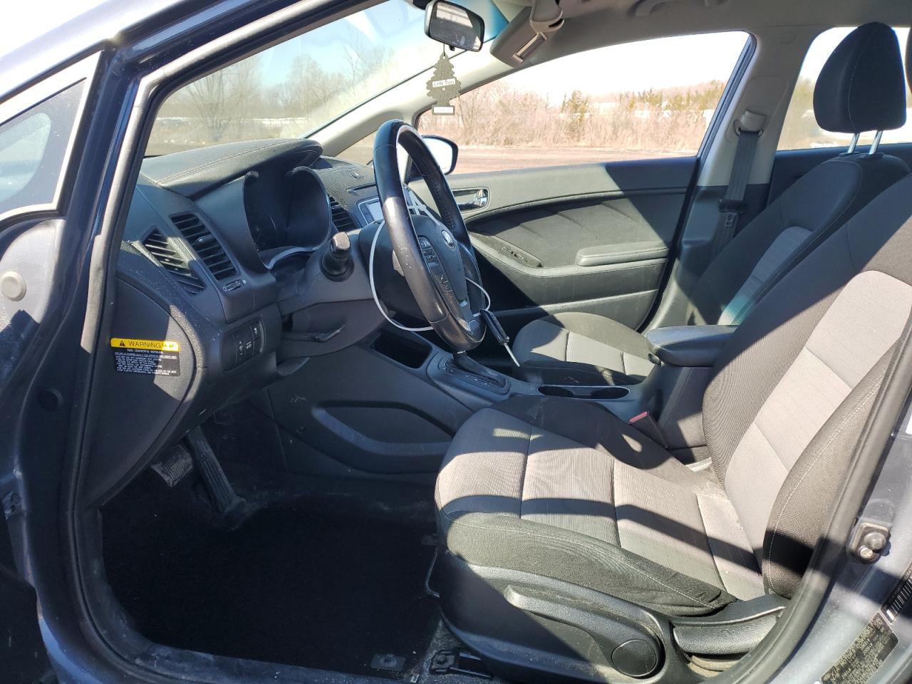 2016 Kia Forte - Image 7
