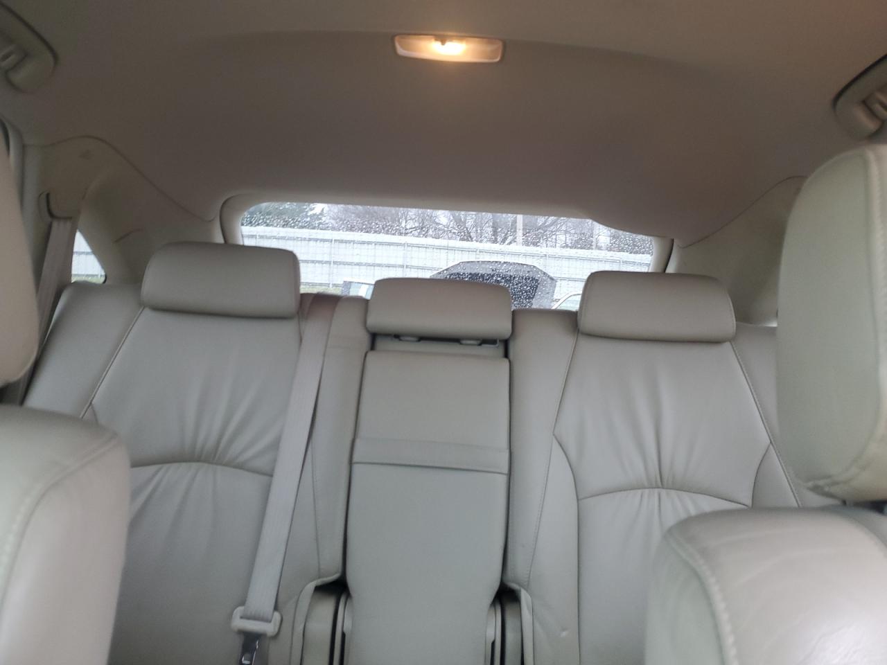 2007 Lexus RX - Image 10
