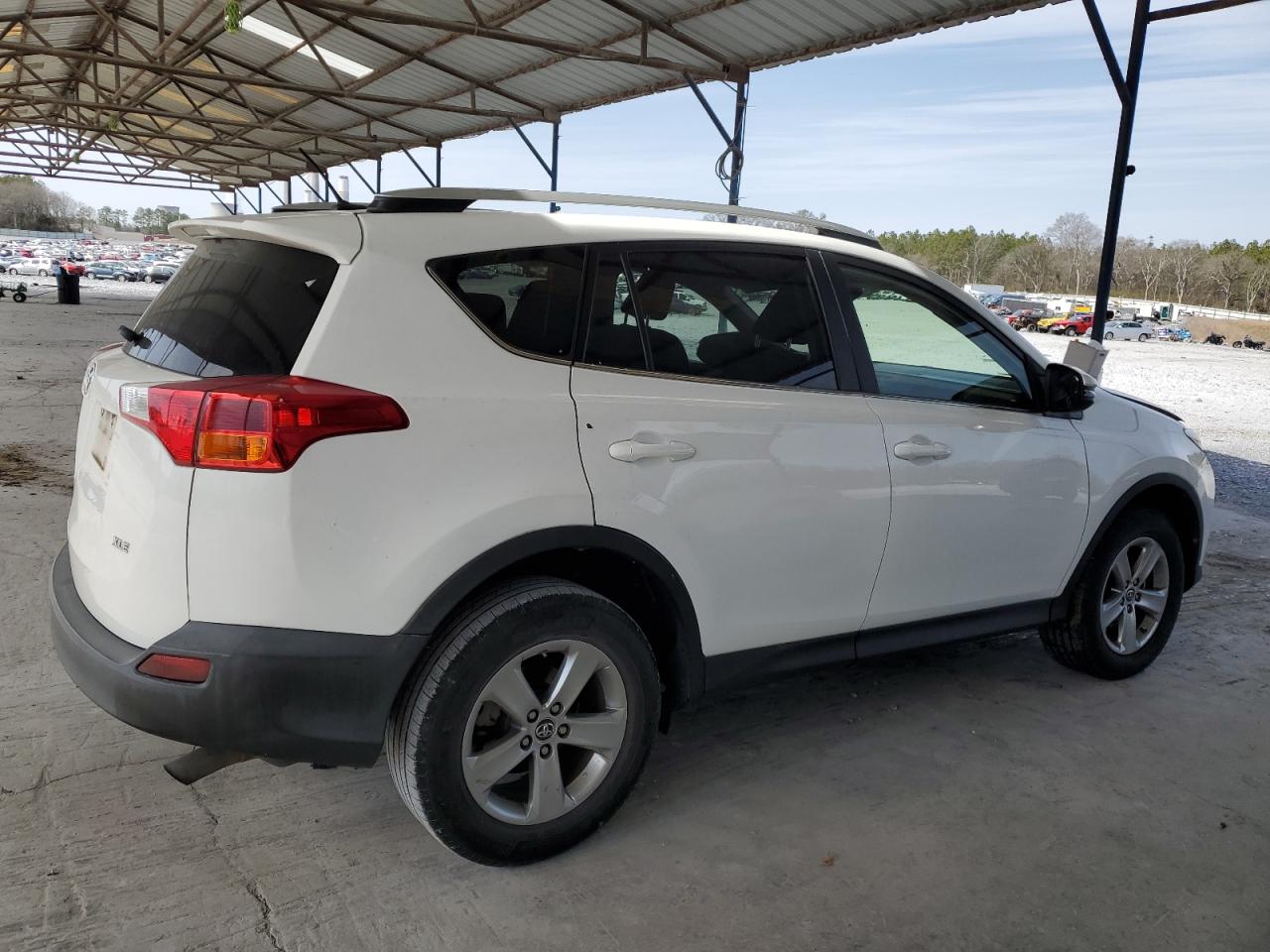 2015 Toyota RAV 4 - Image 3