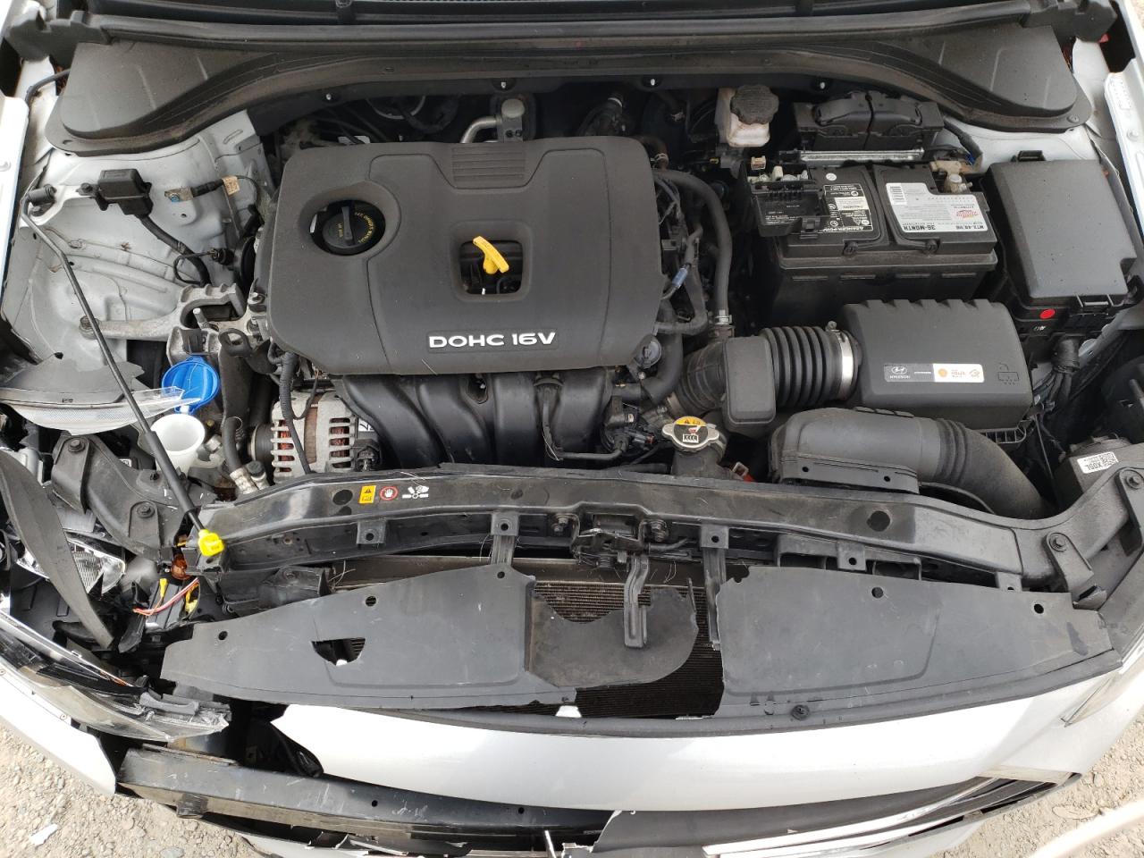 2018 Hyundai Elantra - Image 11