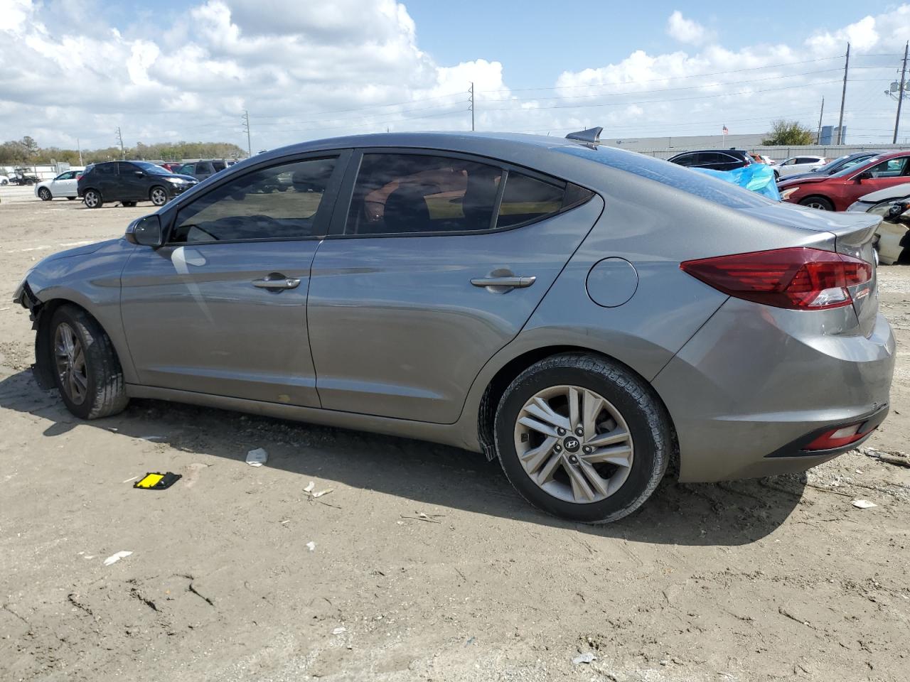 2020 Hyundai Elantra - Image 2